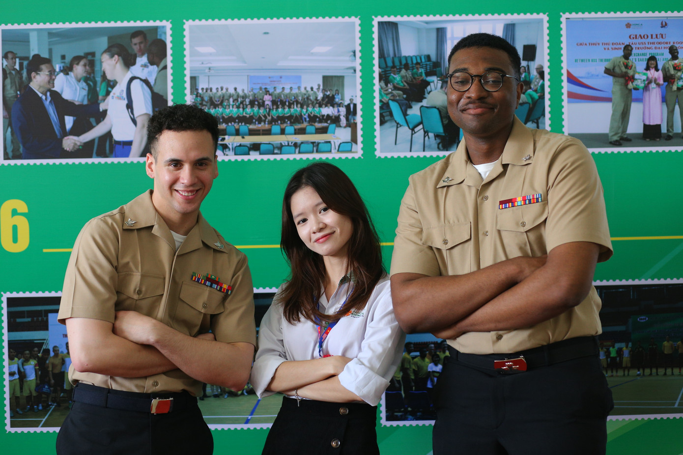 Tuyên úy Chaplain Timothy Lee (tàu USS Ronald Reagan) cho hay rất ấn tượng về con người, văn hóa cũng như sự đón tiếp nhiệt tình của thầy cô và các bạn sinh viên. Theo ông, đa số các thủy thủ đoàn đều lần đầu đến Việt Nam nên rất hào hứng trong buổi giao lưu lần này và mong muốn được tìm hiểu nhiều hơn nữa về Việt Nam.