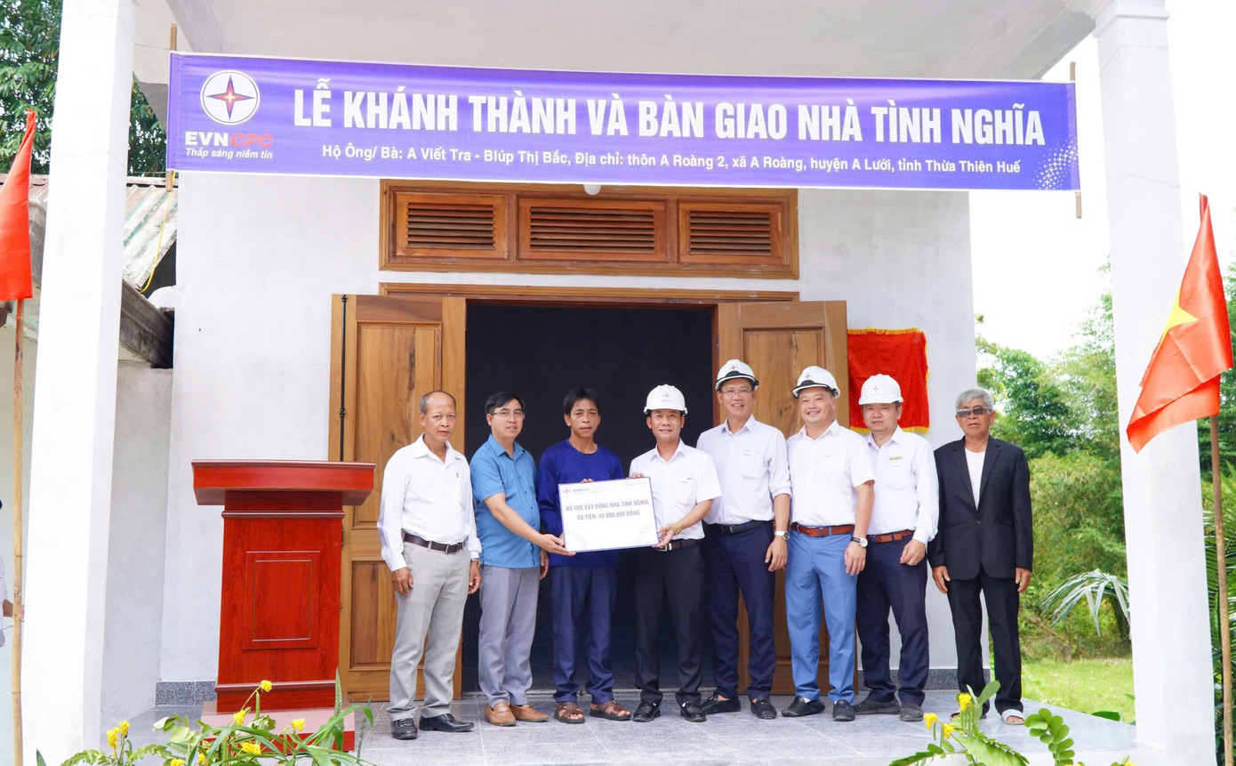 Khánh thành bàn giao nhà tình nghĩa cho các gia đình có hoàn cảnh khó khăn tại các tỉnh miền Trung – Tây Nguyên.