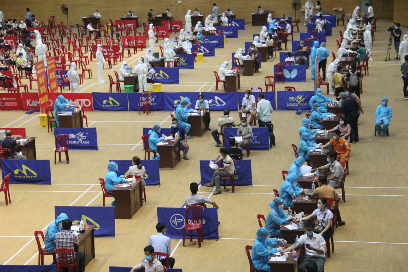 Khu vực tiêm vắc xin tại Cung thể thao Tuyên Sơn sáng 29/7.