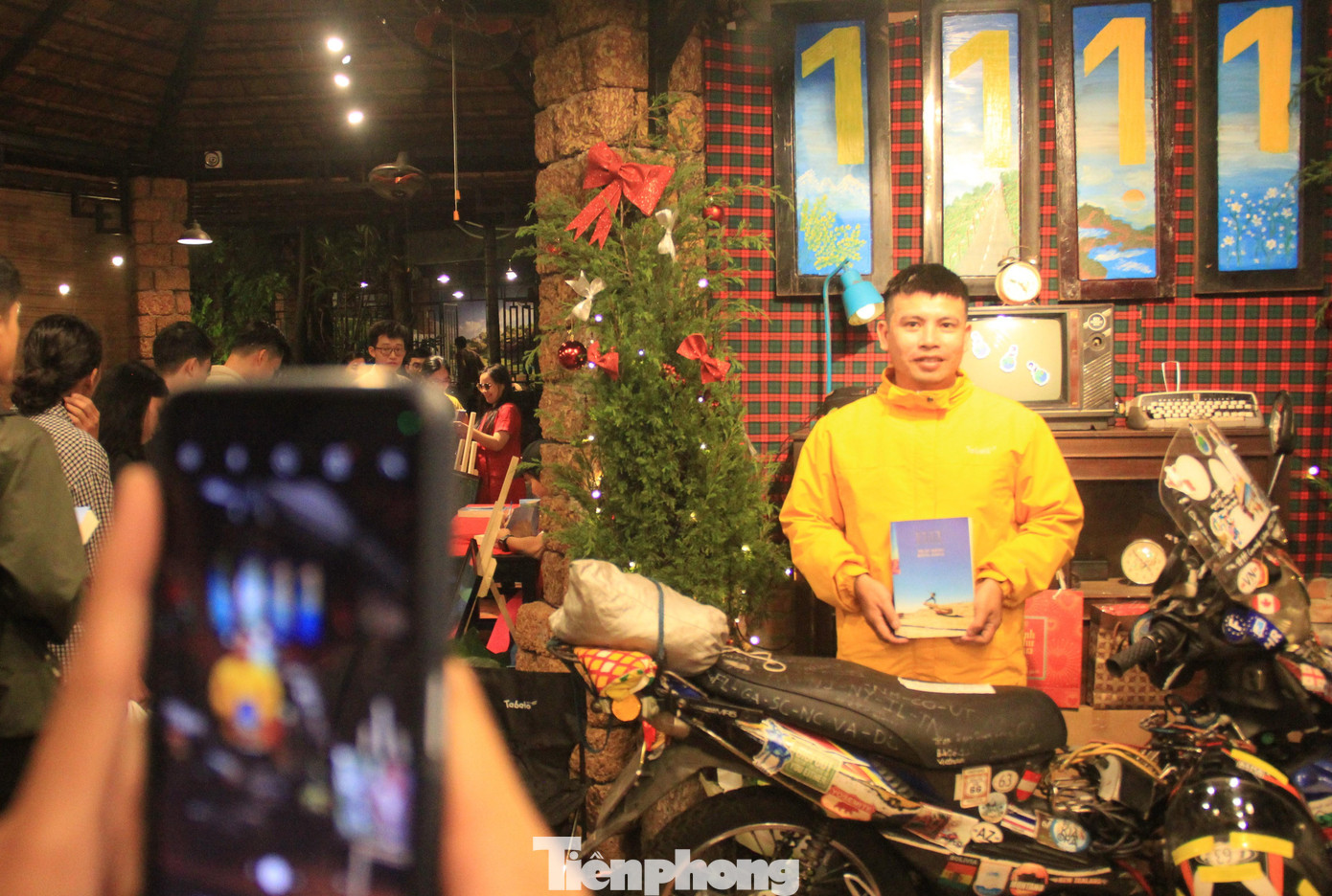 Cuốn sách tiếp thêm động lực cho những người đam mê xê dịch, khám phá.