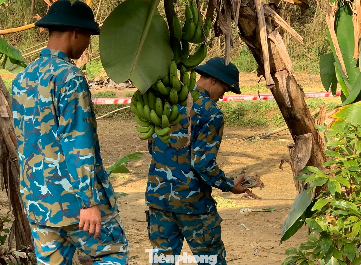 Su-22 gặp nạn có chiều dài 19,03 m; sải cánh 10,02 m (khi cụp bay tốc độ nhanh) hoặc 13,68 m (khi xòe bay tốc độ chậm); cao 5,12 m; trọng lượng rỗng 10.640 kg, trọng lượng cất cánh tối đa 19.500 kg. Su-22 gặp nạn có chiều dài 19,03 m; sải cánh 10,02 m (khi cụp bay tốc độ nhanh) hoặc 13,68 m (khi xòe bay tốc độ chậm); cao 5,12 m; trọng lượng rỗng 10.640 kg, trọng lượng cất cánh tối đa 19.500 kg.