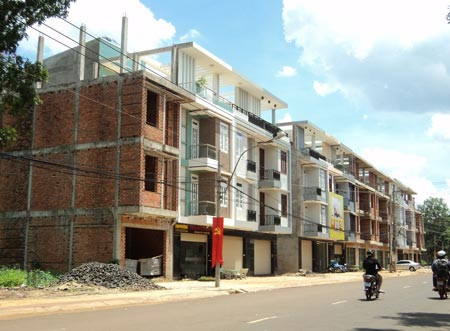 Khu đất "vàng" trên đường Lê Duẩn được bán với giá bèo gây thất thu cho ngân sách hàng chục tỉ đồng.. Khu đất