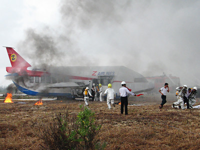 Diễn tập khẩn nguy. Ảnh: Đình Quân