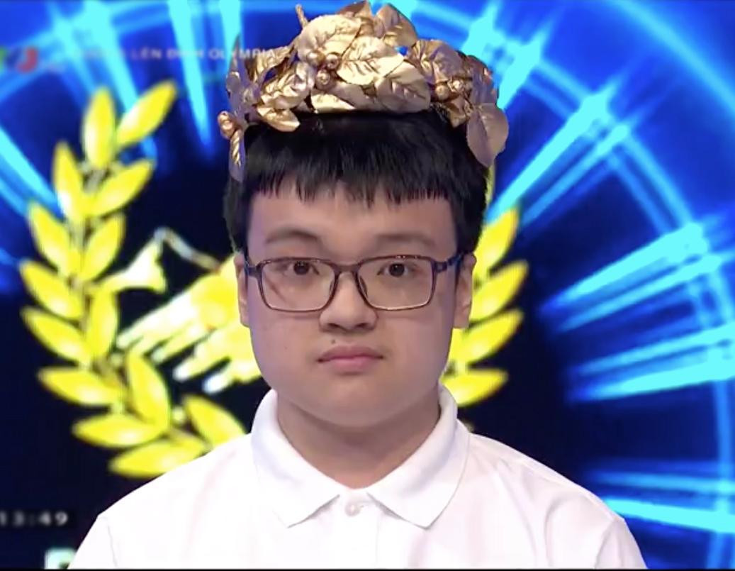 Đức Anh đã ngược dòng giành chiến thắng, là thí sinh đầu tiên nhận vòng nguyệt quế Olympia năm thứ 23. Đức Anh đã ngược dòng giành chiến thắng, là thí sinh đầu tiên nhận vòng nguyệt quế Olympia năm thứ 23.