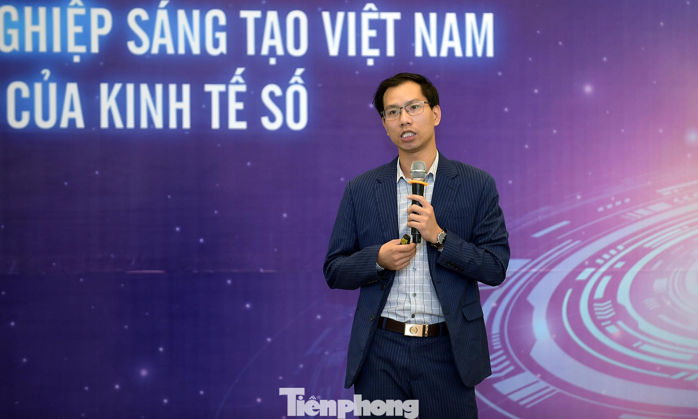 Ông Nguyễn Đắc Tình trình bày tham luận tại chương trình. Ảnh: Xuân Tùng