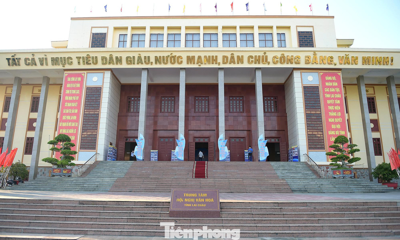 Trong hai ngày 24 - 25/10, tại Trung tâm Hội nghị - Văn hóa Tỉnh Lai Châu, Đại hội đại biểu Đoàn TNCS Hồ Chí Minh tỉnh Lai Châu lần thứ XIV nhiệm kỳ 2022 - 2027 với tinh thần hành động "Khát vọng, bản lĩnh, đoàn kết, sáng tạo, phát triển" diễn ra phiên trọng thể.