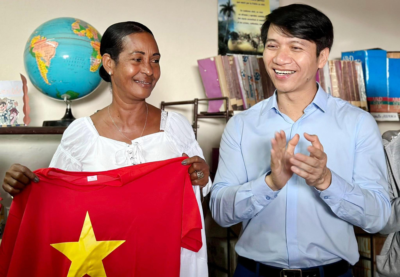 Bí thư thường trực T.Ư Đoàn Nguyễn Ngọc Lương thăm trường Tiểu học Nguyễn Văn Trỗi ở Cuba ảnh 3