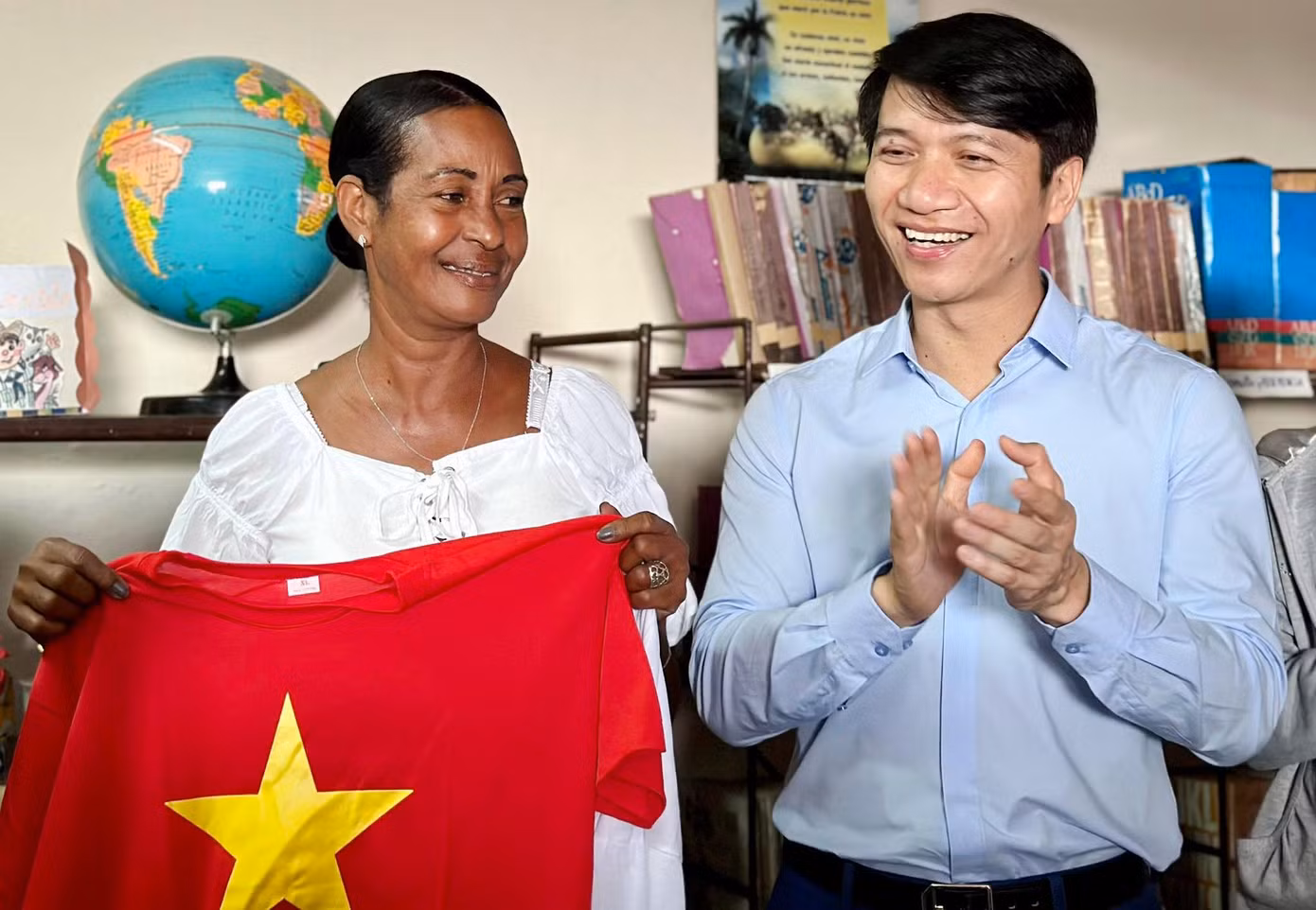 Bí thư thường trực T.Ư Đoàn Nguyễn Ngọc Lương thăm trường Tiểu học Nguyễn Văn Trỗi ở Cuba ảnh 3