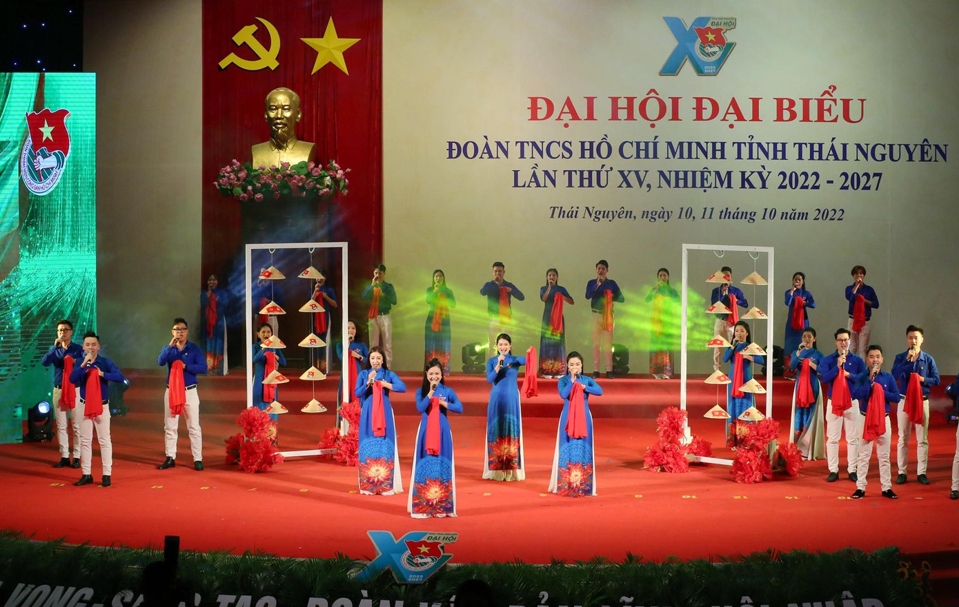 Văn nghệ chào mừng phiên trọng thể Đại hội. Ảnh: Trọng Tài