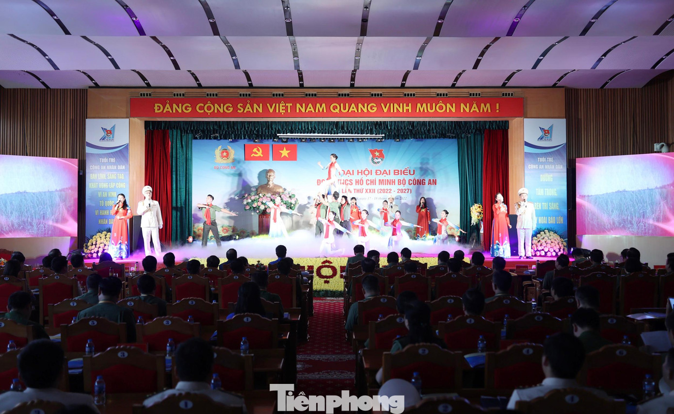 Tiết mục văn nghệ chào mừng Đại hội Đoàn Thanh niên Bộ Công an lần thứ XXII. Ảnh: Như Ý