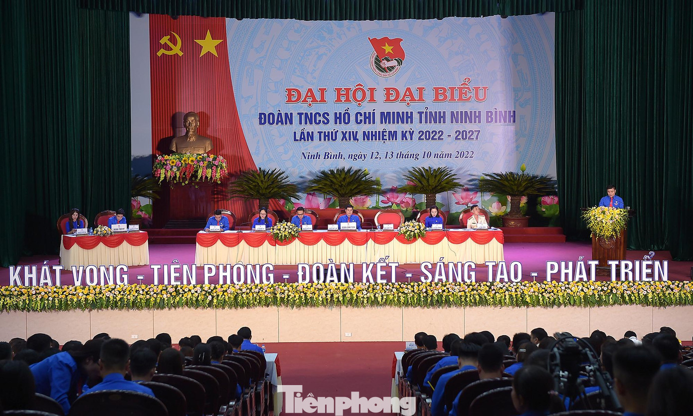Phiên thứ nhất Đại hội Đoàn tỉnh Ninh Bình lần thứ XIV. Ảnh: Xuân Tùng Phiên thứ nhất Đại hội Đoàn tỉnh Ninh Bình lần thứ XIV. Ảnh: Xuân Tùng