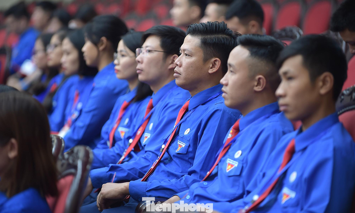 Các đại biểu nghe dự thảo báo cáo chính trị trình Đại hội; báo cáo kiểm điểm Ban Chấp hành Tỉnh Đoàn khóa XIII; đề án nhân sự Ban Chấp hành Tỉnh Đoàn khóa XIV... Ảnh: Xuân Tùng Các đại biểu nghe dự thảo báo cáo chính trị trình Đại hội; báo cáo kiểm điểm Ban Chấp hành Tỉnh Đoàn khóa XIII; đề án nhân sự Ban Chấp hành Tỉnh Đoàn khóa XIV... Ảnh: Xuân Tùng