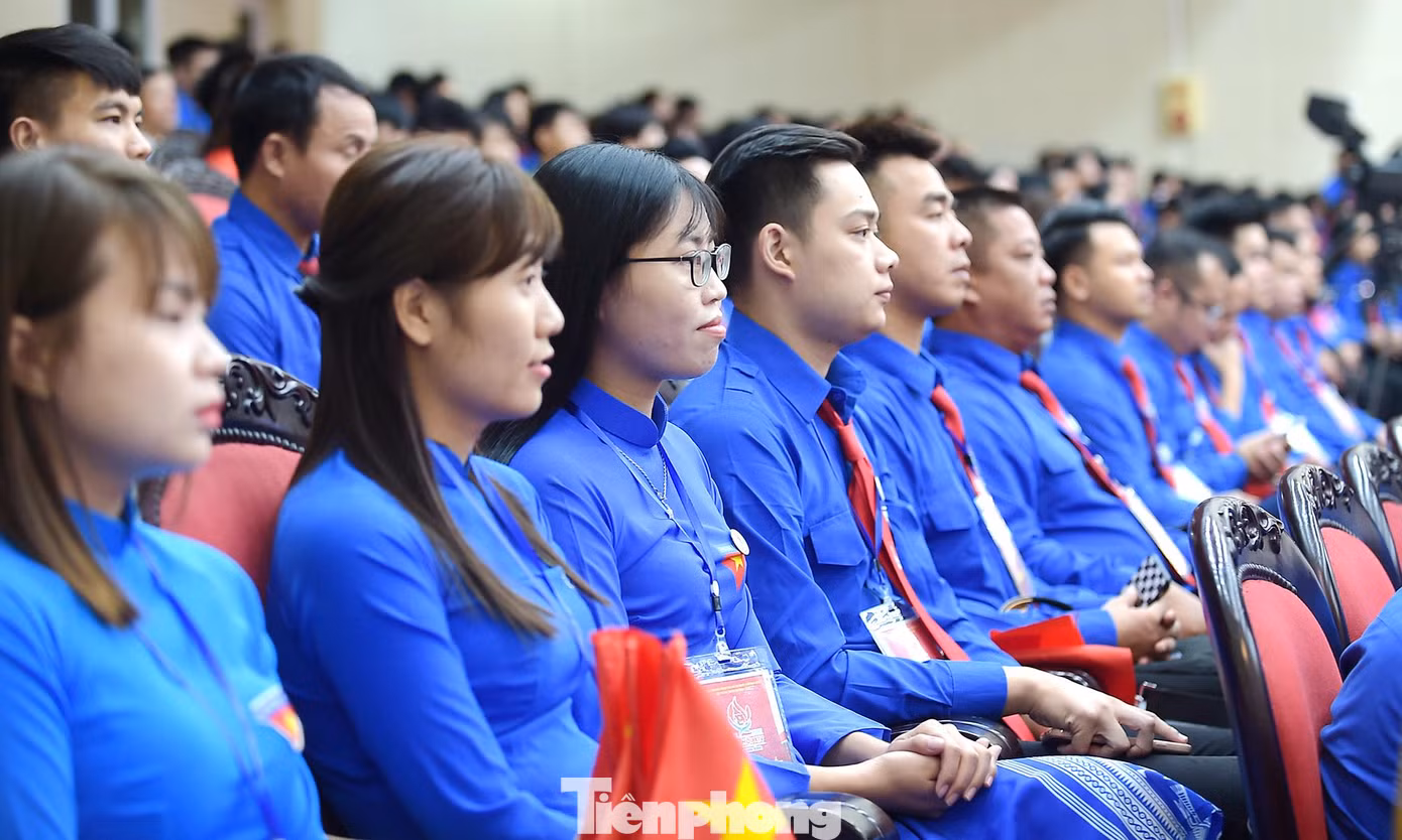 Mỗi cán bộ đoàn, đoàn viên phải là những chiến sĩ xung kích, đi đầu trên mặt trận chuyển đổi số. Ảnh: Xuân Tùng