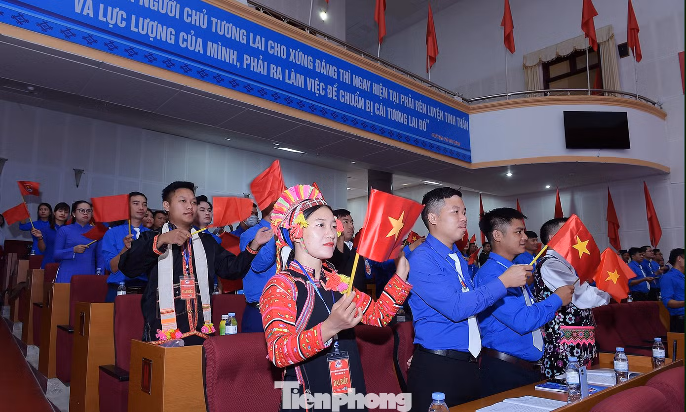 Chương trình văn nghệ tạo không khí sôi động phiên trọng thể Đại hội. Ảnh: Xuân Tùng Chương trình văn nghệ tạo không khí sôi động phiên trọng thể Đại hội. Ảnh: Xuân Tùng