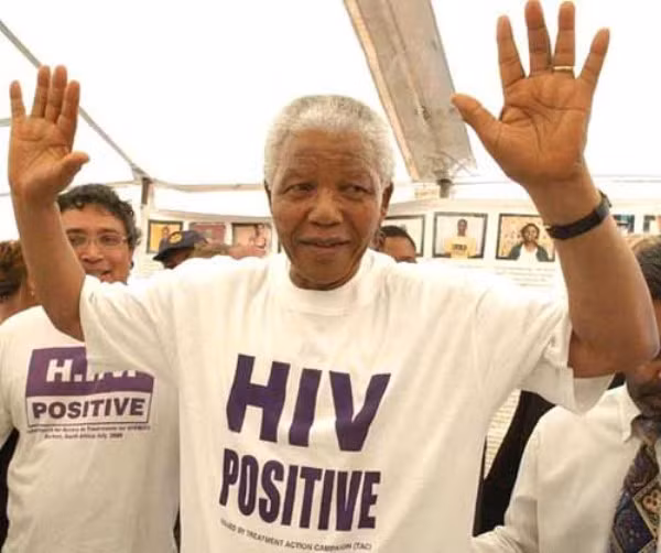 Sau khi về hưu, ông tích cực hoạt động nhằm ngăn ngừa căm bệnh thế kỷ AIDS