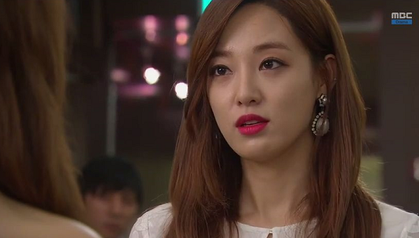 G-Dragon nhóm Big Bang lộ chuyện hẹn hò bạn gái xinh đẹp ảnh 13