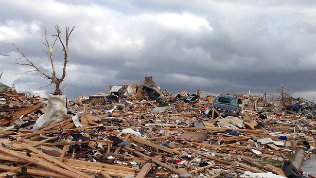 Nhiều ngôi nhà bị phá hủy hoàn toàn ở Washington, Illinois