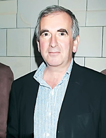 Mổ xẻ hội chứng nghiện quyền lực từ cái chết của Caesar ảnh 1