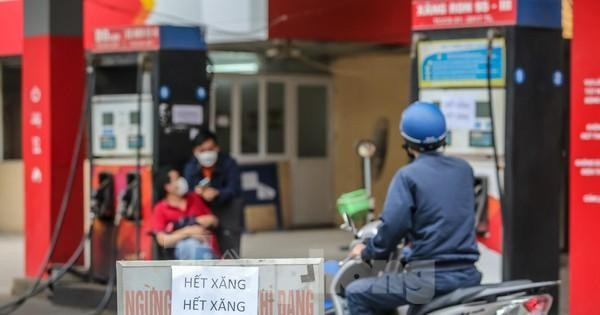 Giả mạo quản lý thị trường để lừa đảo các cây xăng ở Cà Mau (ảnh minh họa). Giả mạo quản lý thị trường để lừa đảo các cây xăng ở Cà Mau (ảnh minh họa).