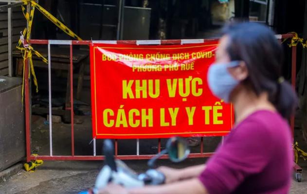 Một con ngõ nằm trên phố Nguyễn Công Trứ đã tạm thời bị phong toả Một con ngõ nằm trên phố Nguyễn Công Trứ đã tạm thời bị phong toả