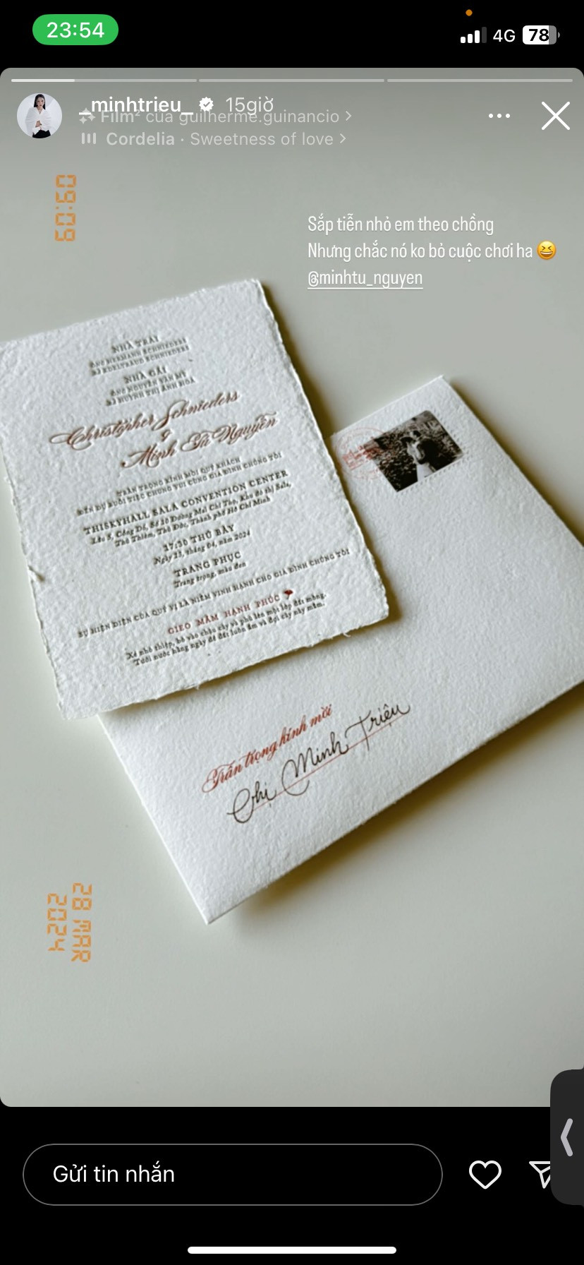 Siêu mẫu Minh Triệu xác nhận sẽ tham dự đám cưới đàn em. Đồng thời, người đẹp cũng hy vọng Minh Tú theo chồng nhưng không bỏ cuộc chơi.