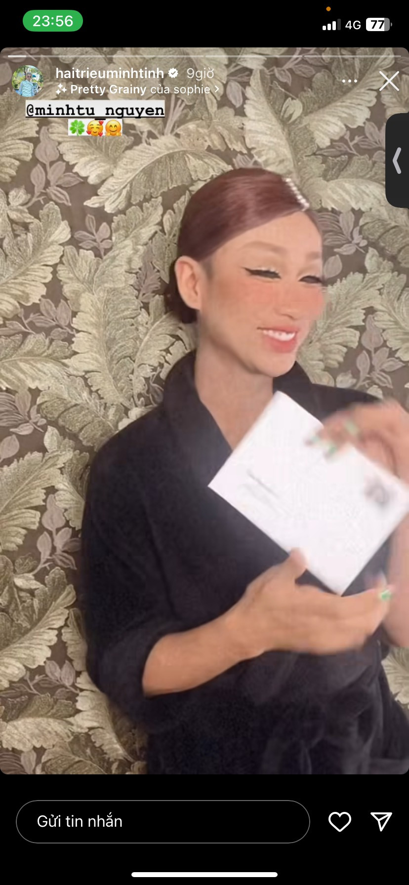 Diễn viên Hải Triều cũng đã nhận thiệp mời và mong đợi ngày đi ăn cưới.