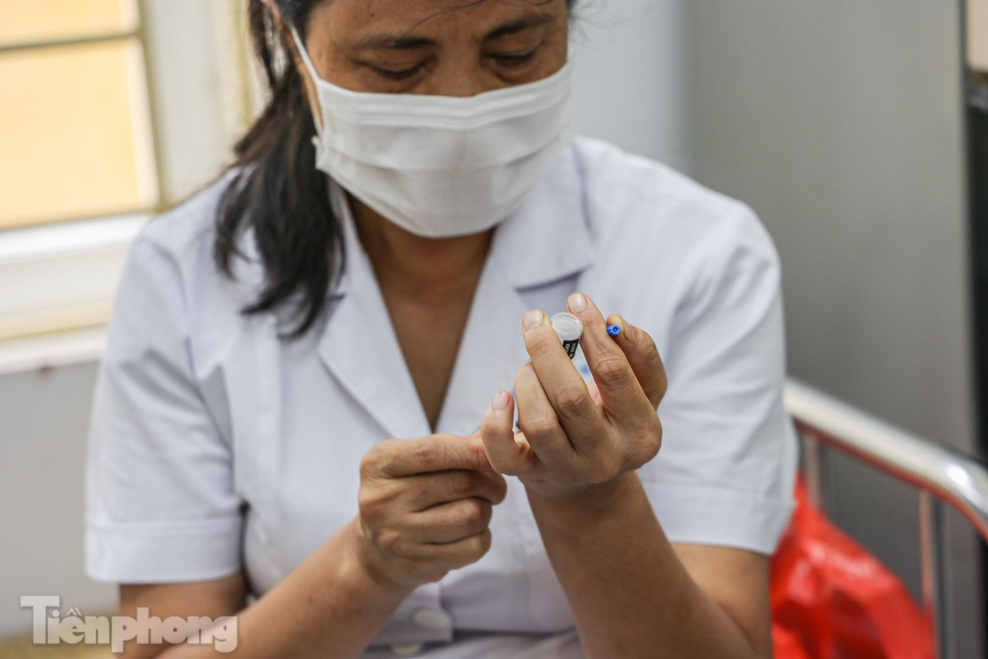 Dịch bệnh vẫn diễn biến phức tạp, khó lường và đã bùng phát trở lại tại một số quốc gia với sự xuất hiện của biến thể BA.5 của chủng Omicron. Bộ Y tế cũng cho biết hai biến thể phụ BA.4, BA.5 của biến thể Omicron đã được ghi nhận trong nước tại TP HCM, Hà Nội và Cần Thơ... Dịch bệnh vẫn diễn biến phức tạp, khó lường và đã bùng phát trở lại tại một số quốc gia với sự xuất hiện của biến thể BA.5 của chủng Omicron. Bộ Y tế cũng cho biết hai biến thể phụ BA.4, BA.5 của biến thể Omicron đã được ghi nhận trong nước tại TP HCM, Hà Nội và Cần Thơ...