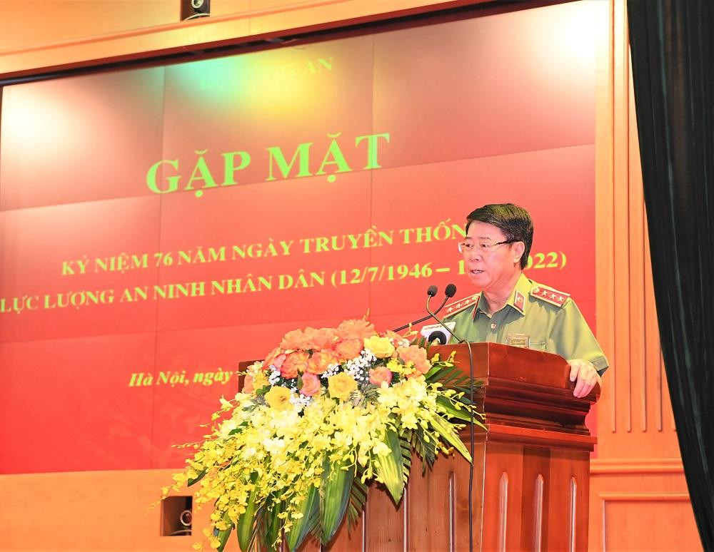 Thượng tướng Bùi Văn Nam, nguyên Thứ trưởng Bộ Công an phát biểu tại buổi gặp mặt. Thượng tướng Bùi Văn Nam, nguyên Thứ trưởng Bộ Công an phát biểu tại buổi gặp mặt.