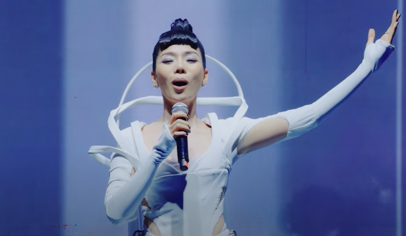 Màn trình diễn của đội Lệ Quyên, Mlee, Thu Phương nhận nhiều tương tác "phẫn nộ" trên fanpage chương trình. Màn trình diễn của đội Lệ Quyên, Mlee, Thu Phương nhận nhiều tương tác "phẫn nộ" trên fanpage chương trình.