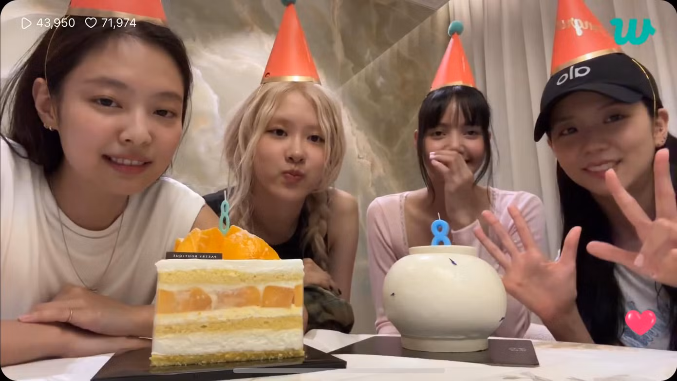 BlackPink gặp mặt đông đủ.