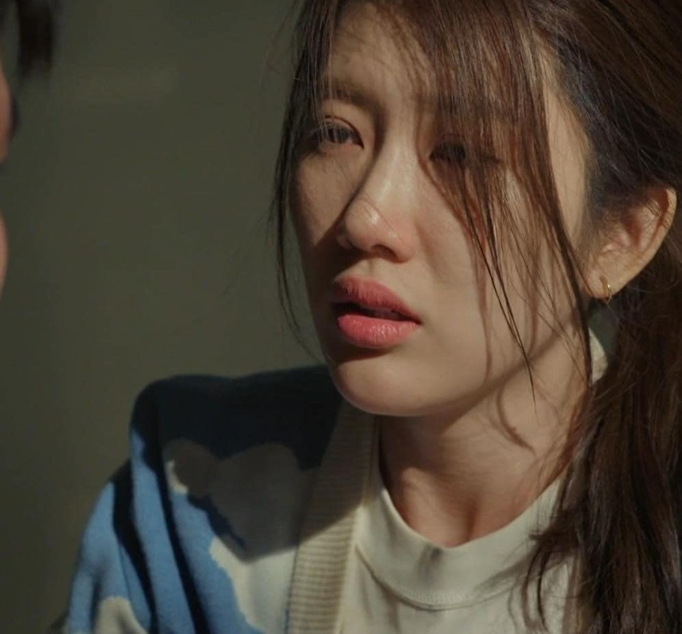 Thúy Ngân tốn nước mắt khi đóng 7 năm chưa cưới sẽ chia tay. Nhân vật Thiên Ân do cô đảm nhận gây ức chế. Thúy Ngân tốn nước mắt khi đóng 7 năm chưa cưới sẽ chia tay. Nhân vật Thiên Ân do cô đảm nhận gây ức chế.