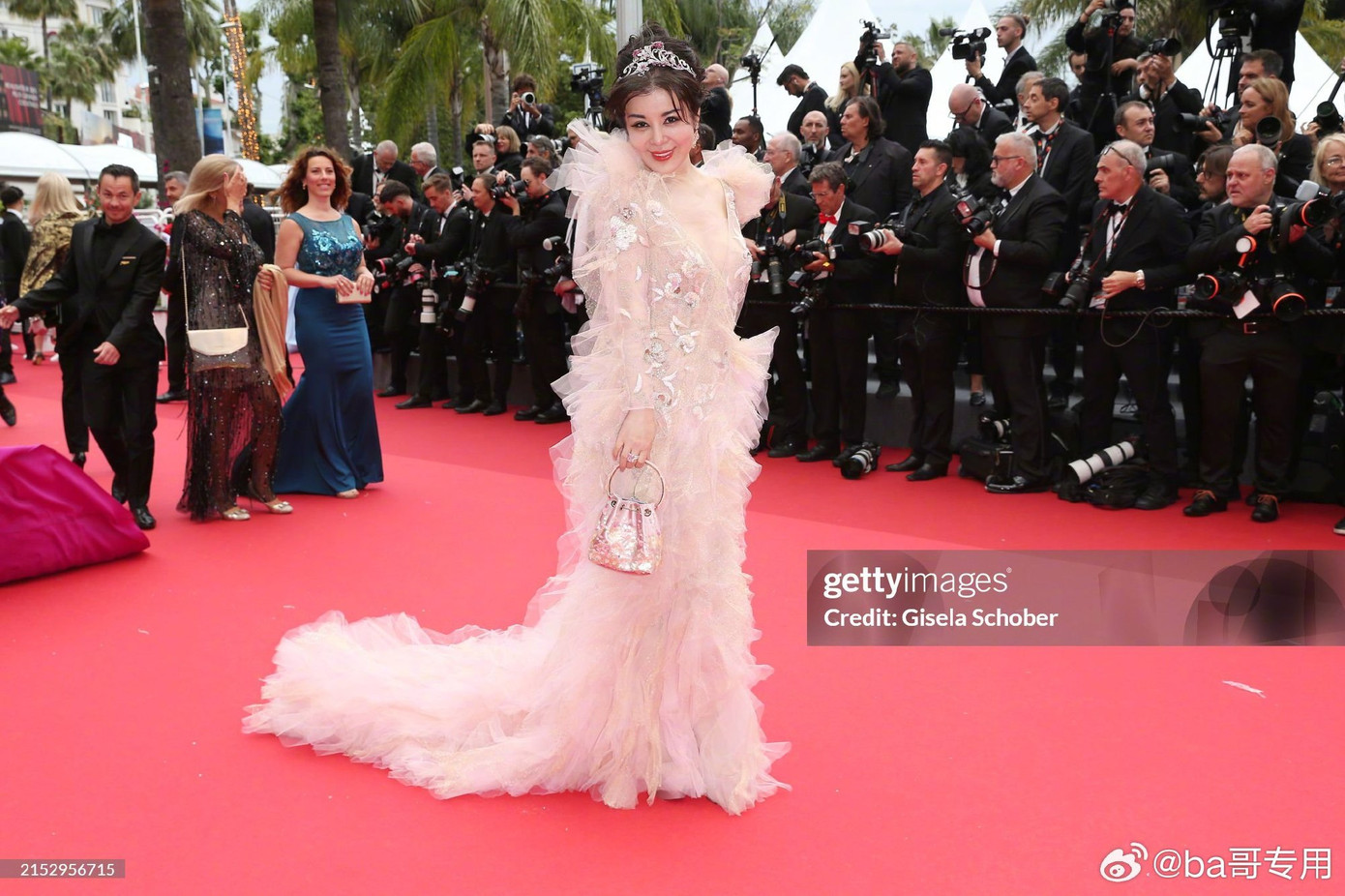 Nhiều &quot;sao&quot; vô danh Trung Quốc sẵn sàng trả phí cao bao trọn dịch vụ dự LHP danh giá. Ảnh: Getty.