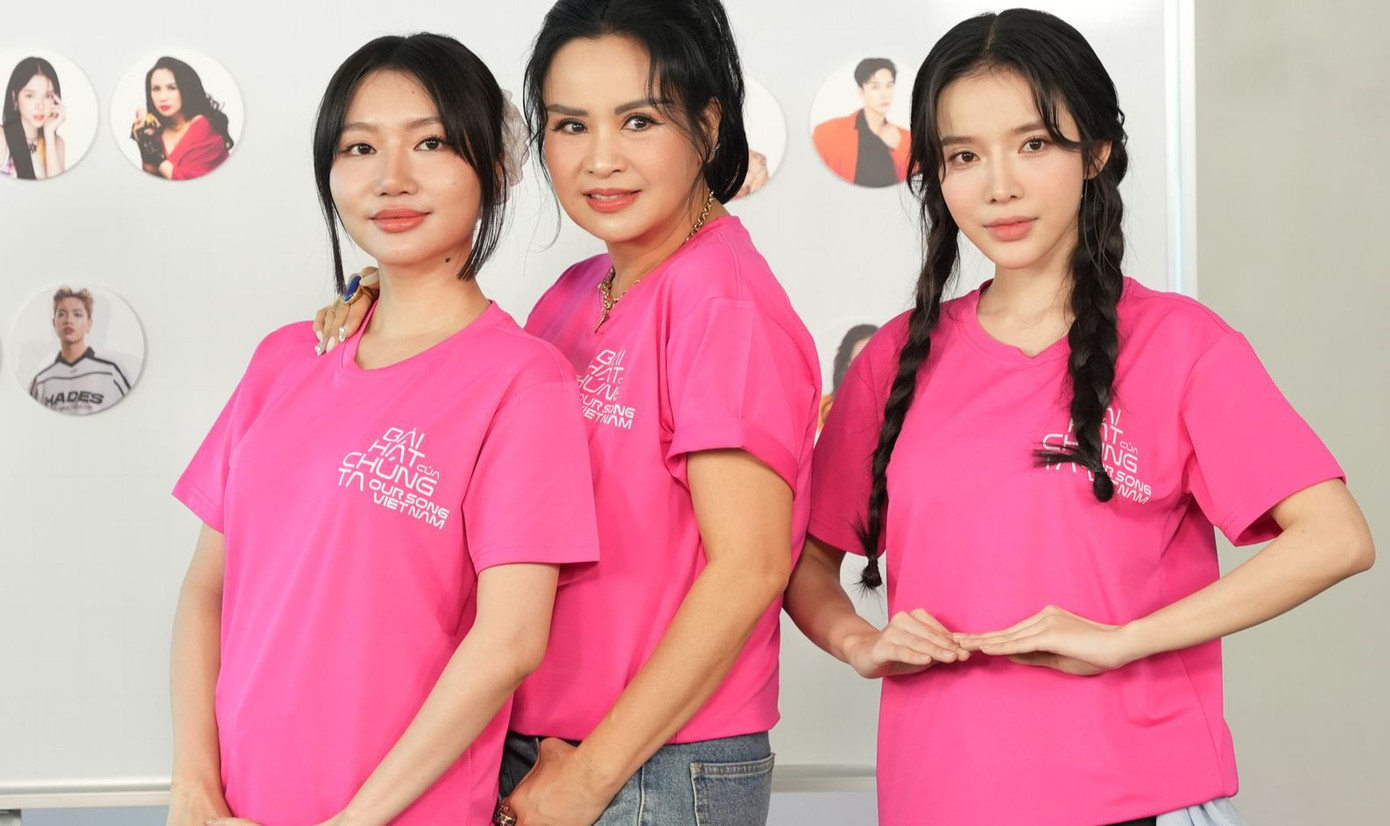 Diva Thanh Lam (giữa) hồi xuân khi hát nhạc trẻ cùng Orange (bìa trái), LyLy trong show Our Song Việt Nam. Diva Thanh Lam (giữa) hồi xuân khi hát nhạc trẻ cùng Orange (bìa trái), LyLy trong show Our Song Việt Nam.