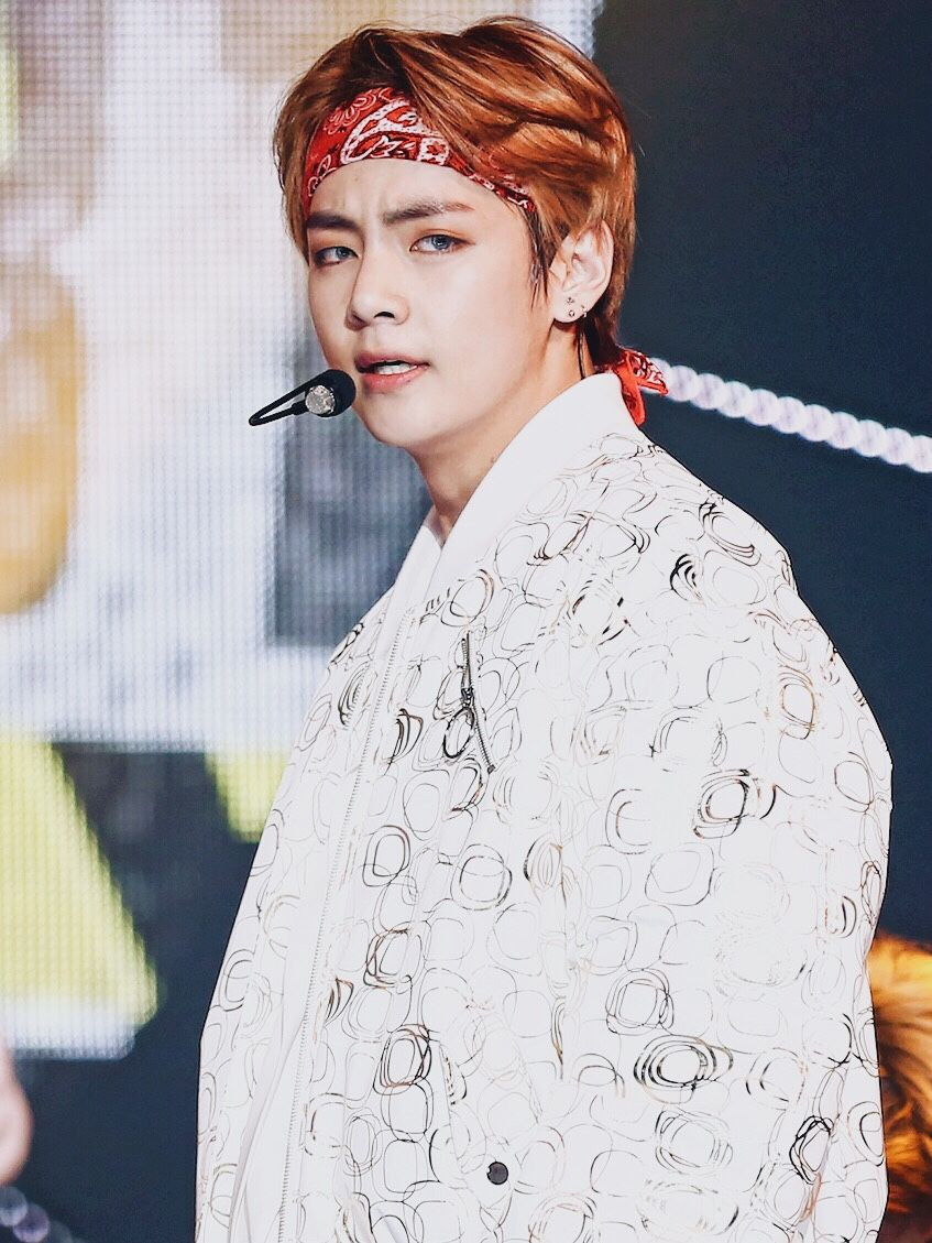 Tiết lộ về khoảng thời gian khó khăn khi còn là thực tập sinh trong chương trình You Quiz On The Block, anh thổ lộ muốn từ bỏ việc trở thành thực tập sinh Kpop.