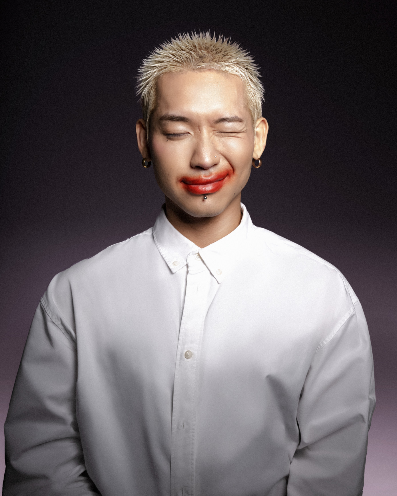 Ca sĩ muốn đem ca khúc Thờ ơ lên sân khấu chung kết nhưng không thể thực hiện.