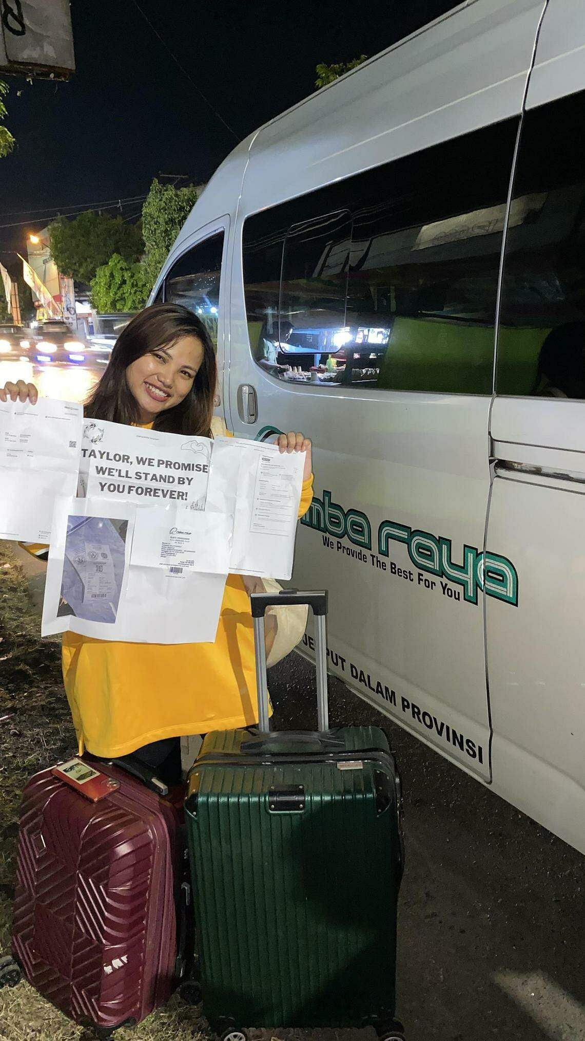 Fan từ khắp quốc gia Đông Nam Á có nhiều cách di chuyển đến Singapore để tiết kiệm chi phí. Ảnh: ST. Fan từ khắp quốc gia Đông Nam Á có nhiều cách di chuyển đến Singapore để tiết kiệm chi phí. Ảnh: ST.