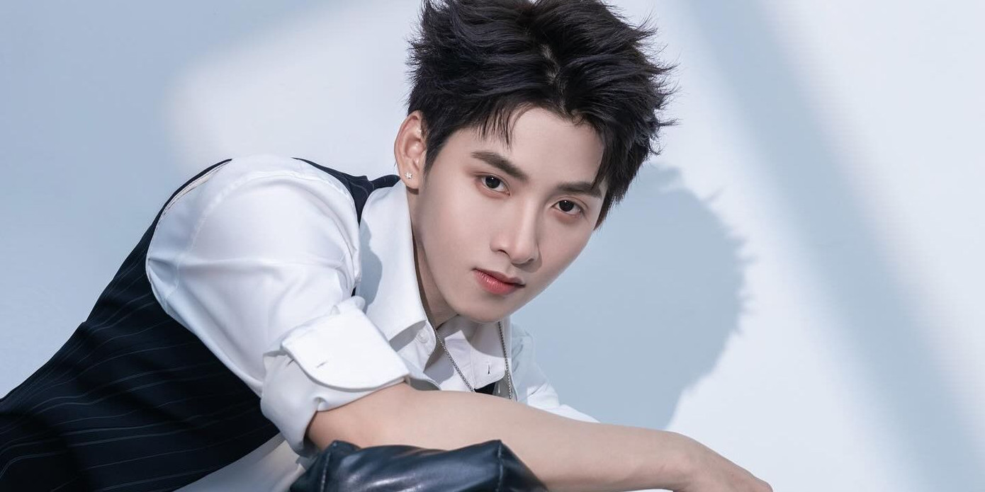 Tân binh Hùng Huỳnh và ê-kíp im lặng trước cáo buộc đạo nhái Kpop. Tân binh Hùng Huỳnh và ê-kíp im lặng trước cáo buộc đạo nhái Kpop.