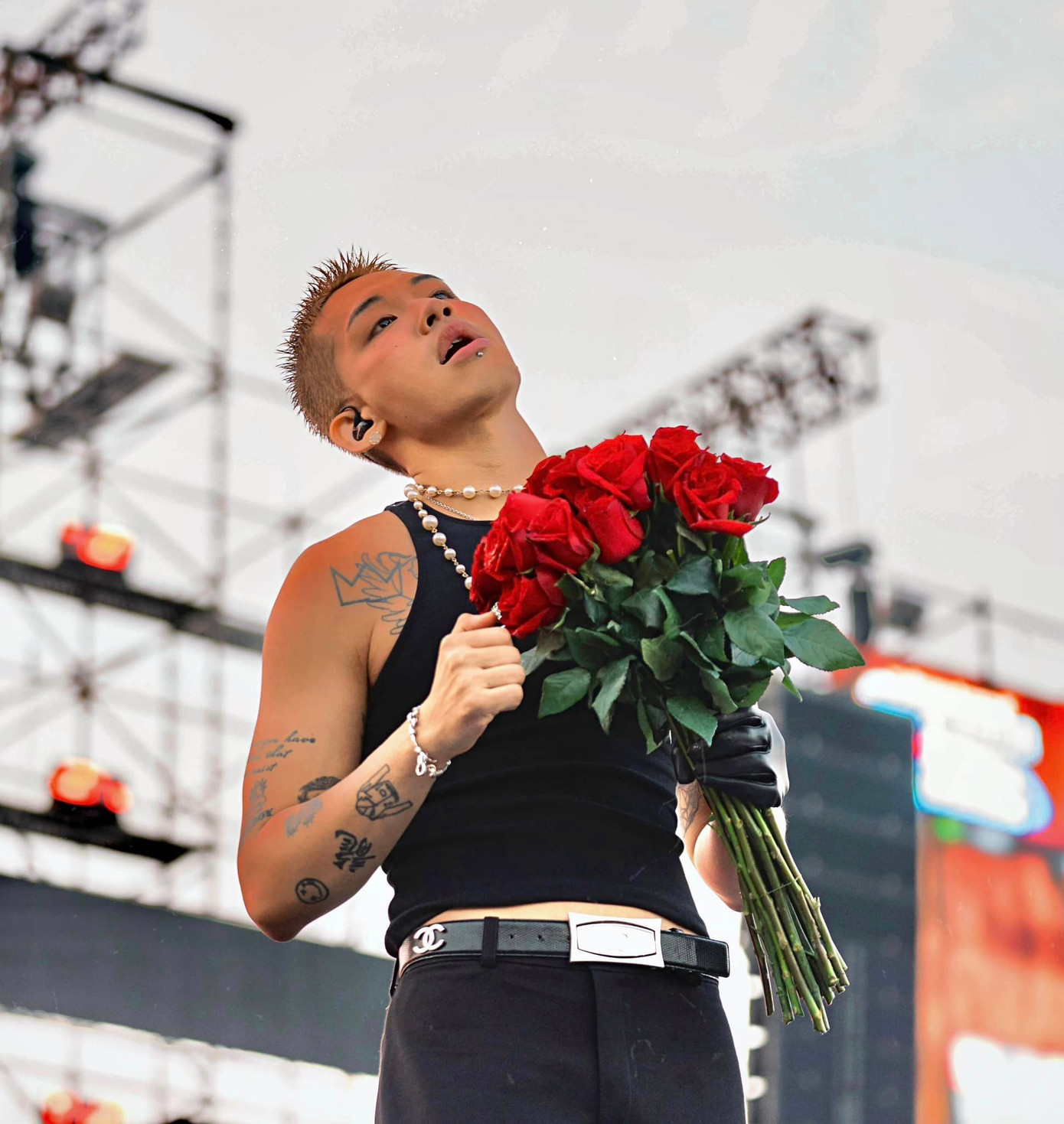 Nam rapper giữ mối quan hệ tốt với bạn gái cũ Naomi.