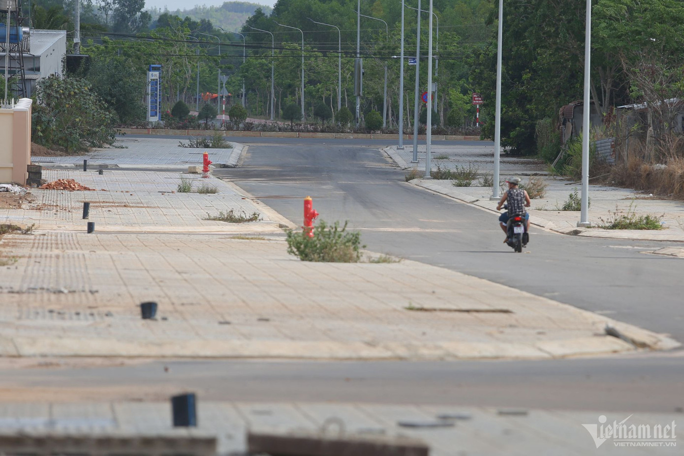 Hạ tầng điện nước khu tái định cư cao tốc Phan Thiết - Dầu Giây cơ bản đã hoàn thành. Hạ tầng điện nước khu tái định cư cao tốc Phan Thiết - Dầu Giây cơ bản đã hoàn thành.