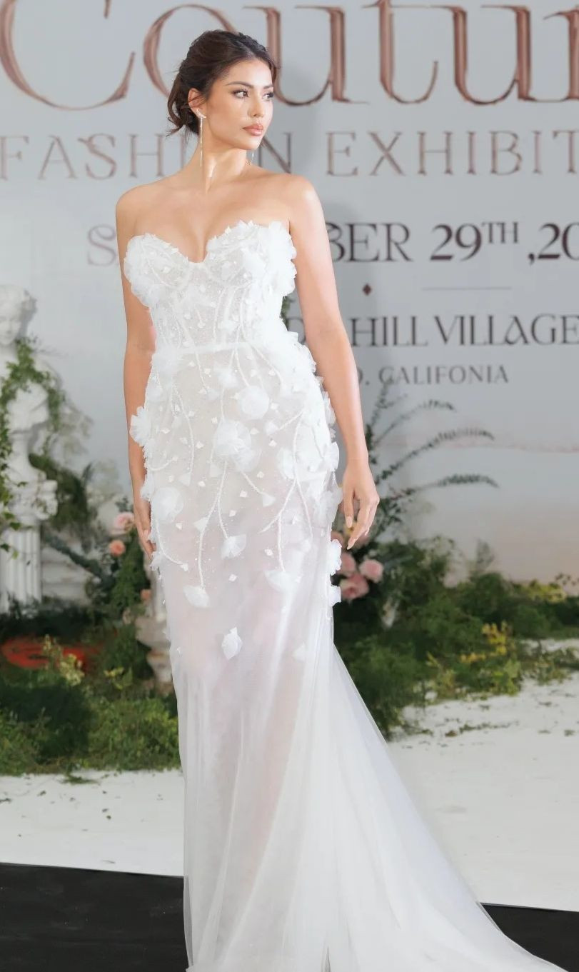 Chào khán giả bằng tiếng Việt, Anntonia Porsild nói Việt Nam như ngôi nhà thứ hai của cô.