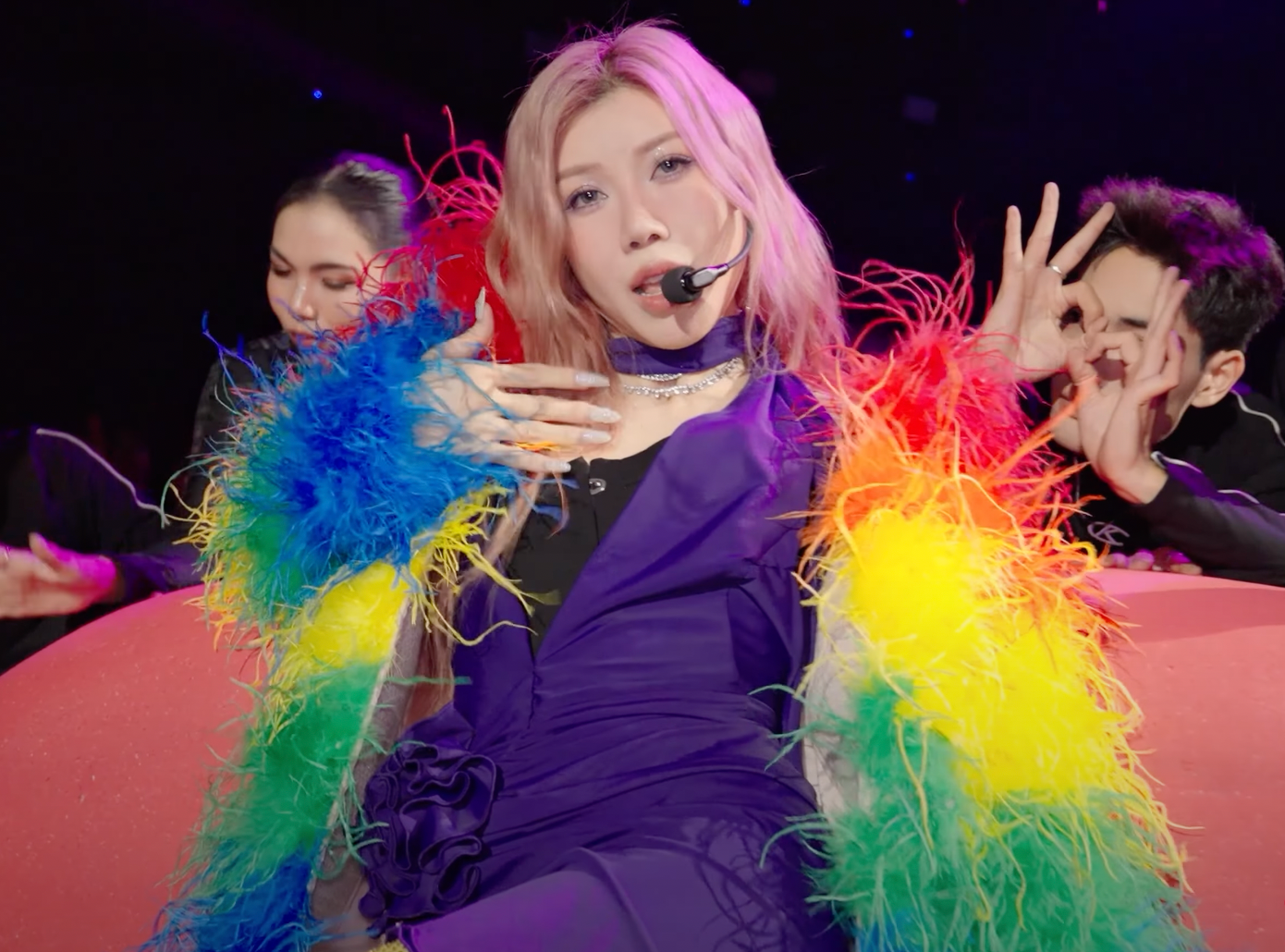 Trang Pháp là chị đẹp toàn năng, chiếm được sự yêu thích, ủng hộ của khán giả.