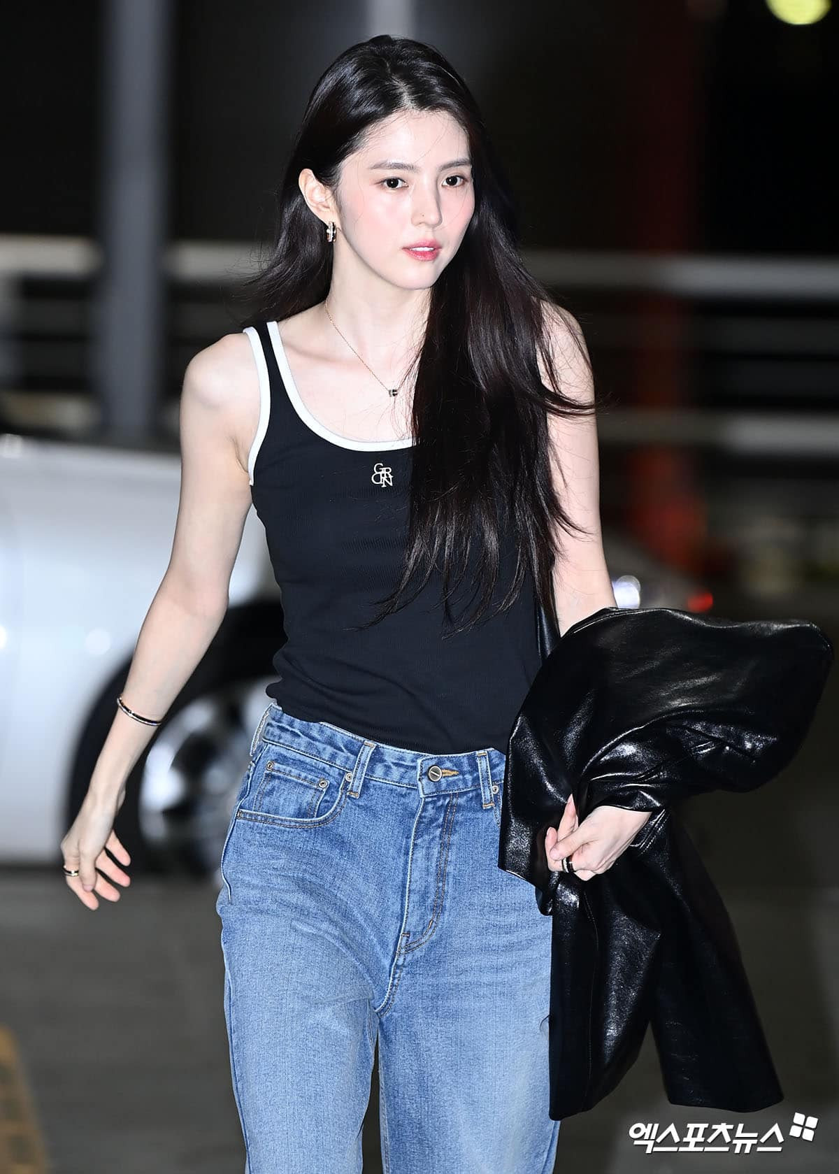 Han So Hee lên đường dự LHP Cannes lần thứ 77. Han So Hee lên đường dự LHP Cannes lần thứ 77.