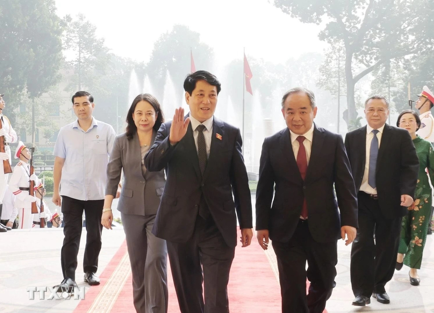 Chủ tịch nước Lương Cường đến Phủ Chủ tịch. Ảnh: Lâm Khánh/TTXVN.