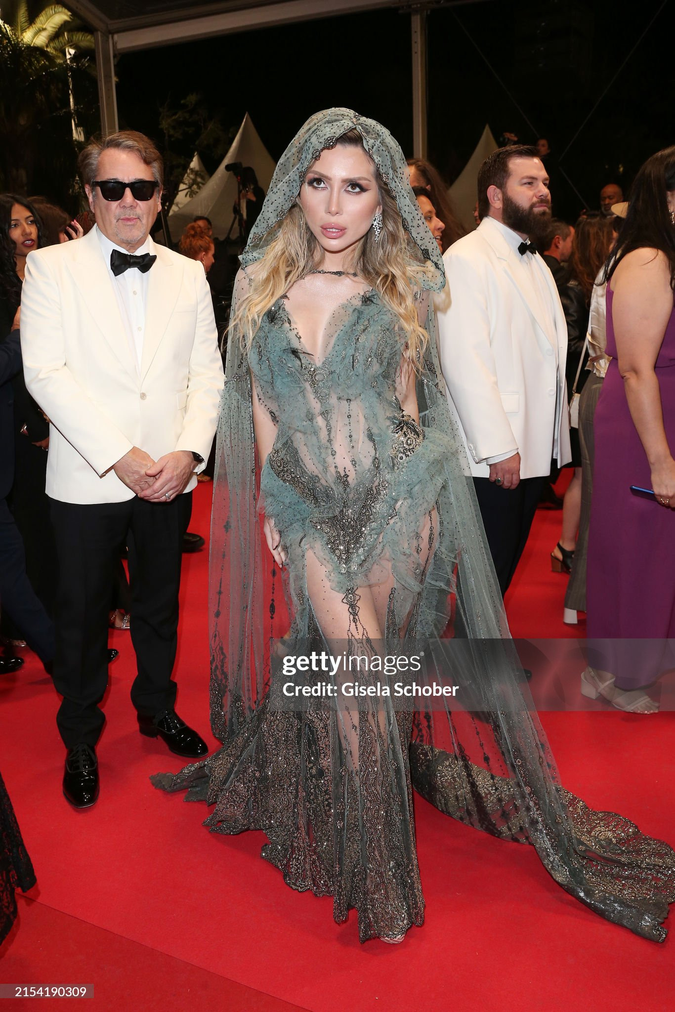 Trang phục xuyên thấu của Elena Weisberg - người mẫu nổi tiếng người Mỹ gốc Ukraine, MC và là người đoạt danh hiệu Hoa hậu Quốc tế Ukraine 2021. Trang phục xuyên thấu của Elena Weisberg - người mẫu nổi tiếng người Mỹ gốc Ukraine, MC và là người đoạt danh hiệu Hoa hậu Quốc tế Ukraine 2021.