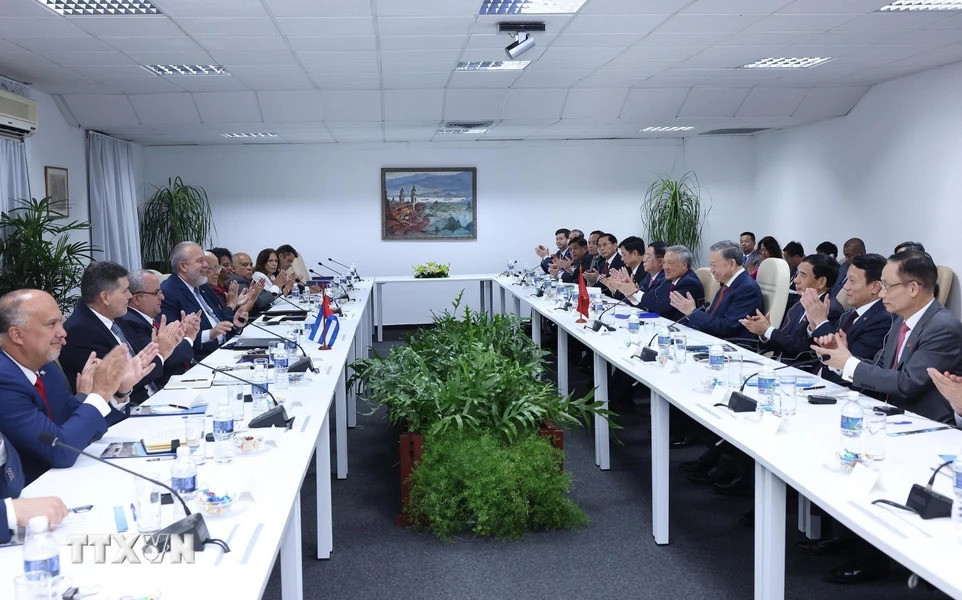 Tổng Bí thư, Chủ tịch nước Tô Lâm hội kiến Thủ tướng Cuba Manuel Marrero Cruz. (Ảnh: Lâm Khánh/TTXVN).