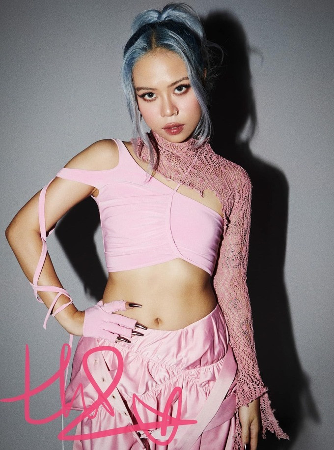 Rapper tlinh theo đuổi phong cách gợi cảm. Âm nhạc của cô được nhiều khán giả gen Z yêu thích. Rapper tlinh theo đuổi phong cách gợi cảm. Âm nhạc của cô được nhiều khán giả gen Z yêu thích.