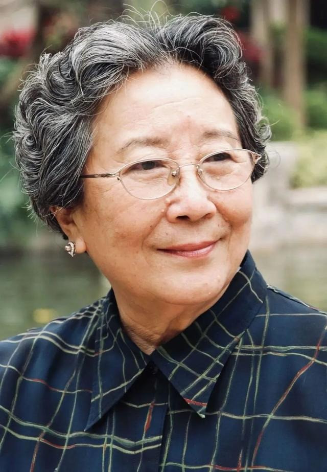 Diễn viên kỳ cựu Diệp Lâm Lang qua đời, hưởng thọ 93 tuổi.