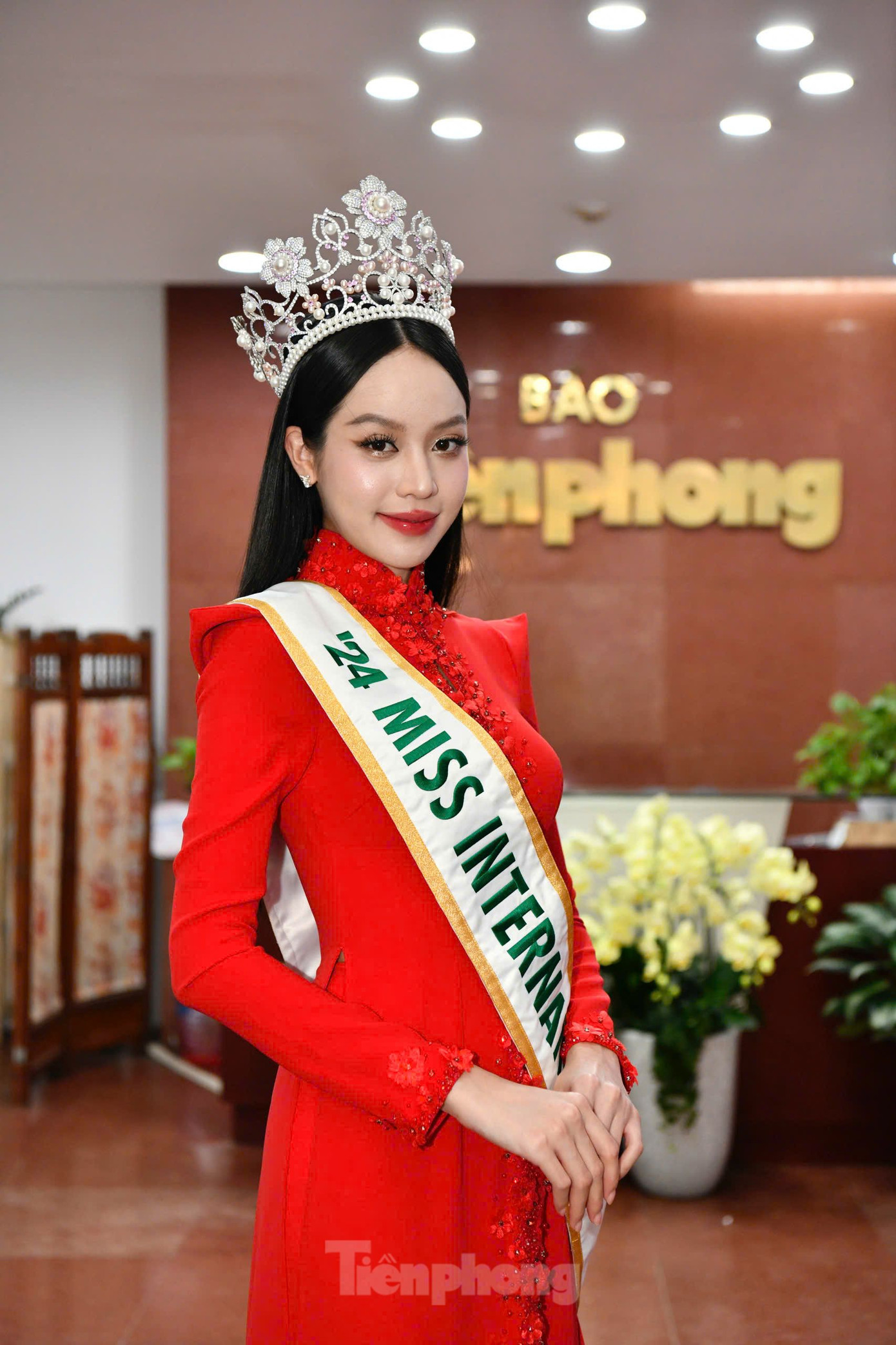 Hoa hậu Thanh Thủy tại trụ sở báo Tiền Phong tại Hà Nội. Ảnh: Trọng Tài. Hoa hậu Thanh Thủy tại trụ sở báo Tiền Phong tại Hà Nội. Ảnh: Trọng Tài.