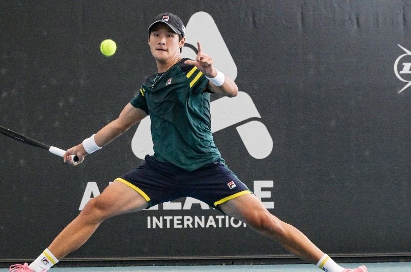 Tay vợt người Hàn Quốc viết thư tay xin lỗi và đăng tải lên trang cá nhân vì hành động của mình. “Tôi đã làm điều đáng xấu hổ với tư cách là vận động viên Đội tuyển Quốc gia sau trận thua Samrej Kasidit ở vòng hai Đại hội thể thao châu Á. Tôi xin lỗi tất cả người ủng hộ Đội tuyển Quốc gia và những khán giả. Tôi xin lỗi”.