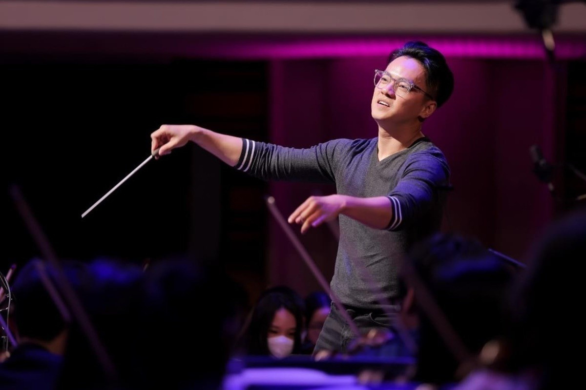 Nhạc trưởng Trần Nhật Minh. Nhạc trưởng Trần Nhật Minh.